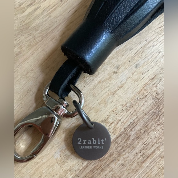 Black Leather Keychain  Bag Charm Tassel EUC - Picture 3 of 8
